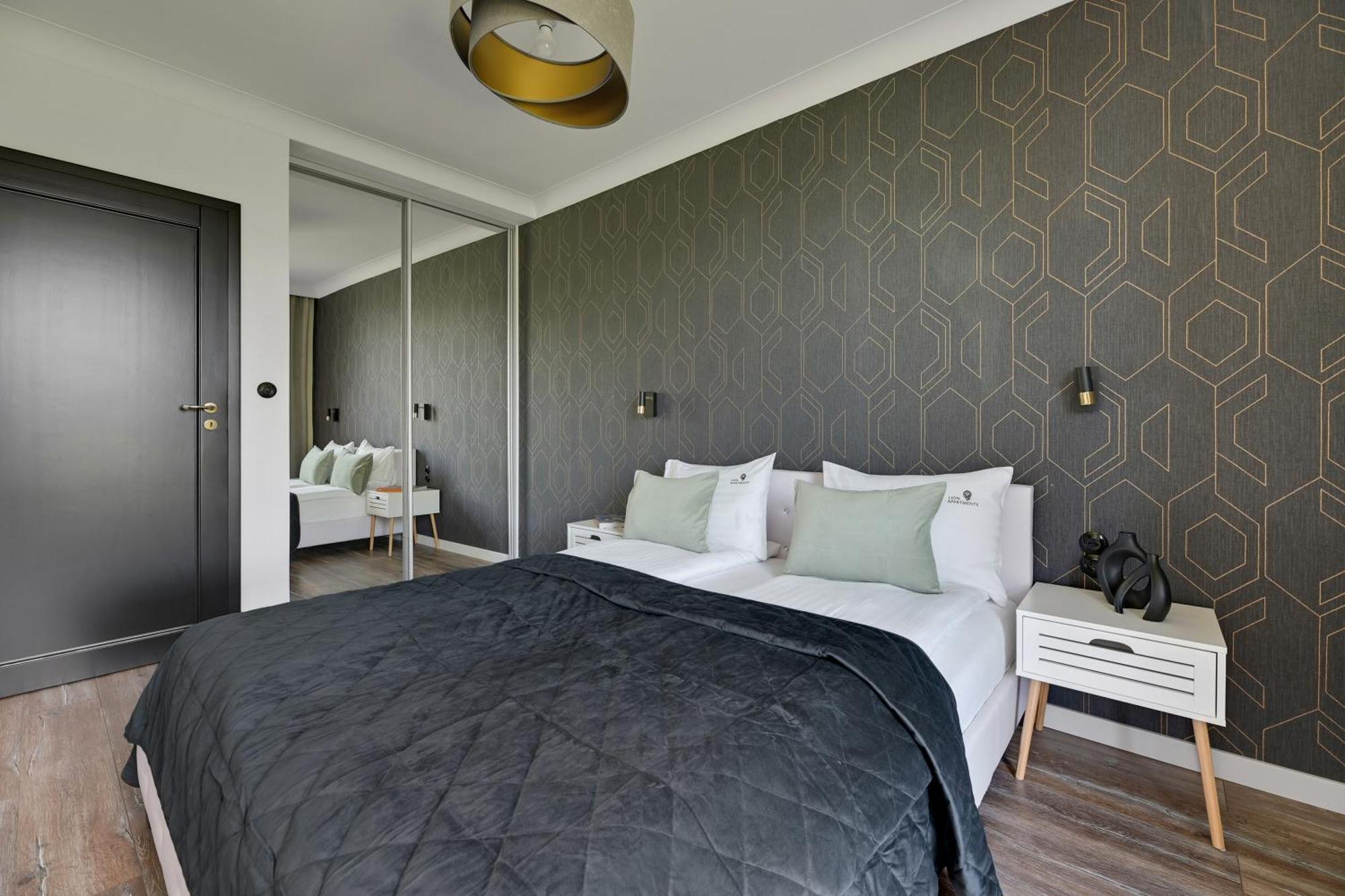 Front Park Apartments With Parking By Lion Apartments Γκντανσκ Εξωτερικό φωτογραφία