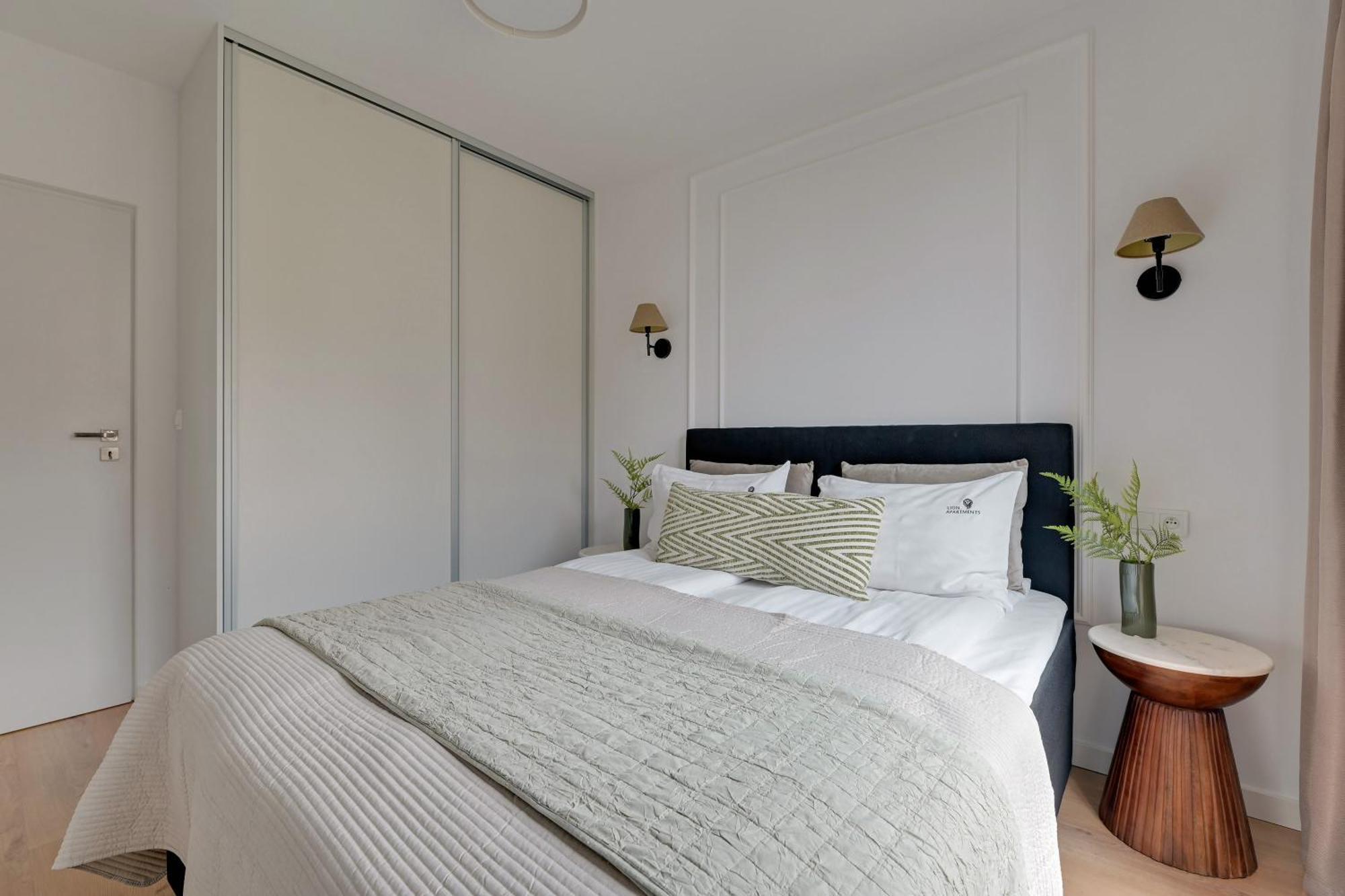 Front Park Apartments With Parking By Lion Apartments Γκντανσκ Δωμάτιο φωτογραφία