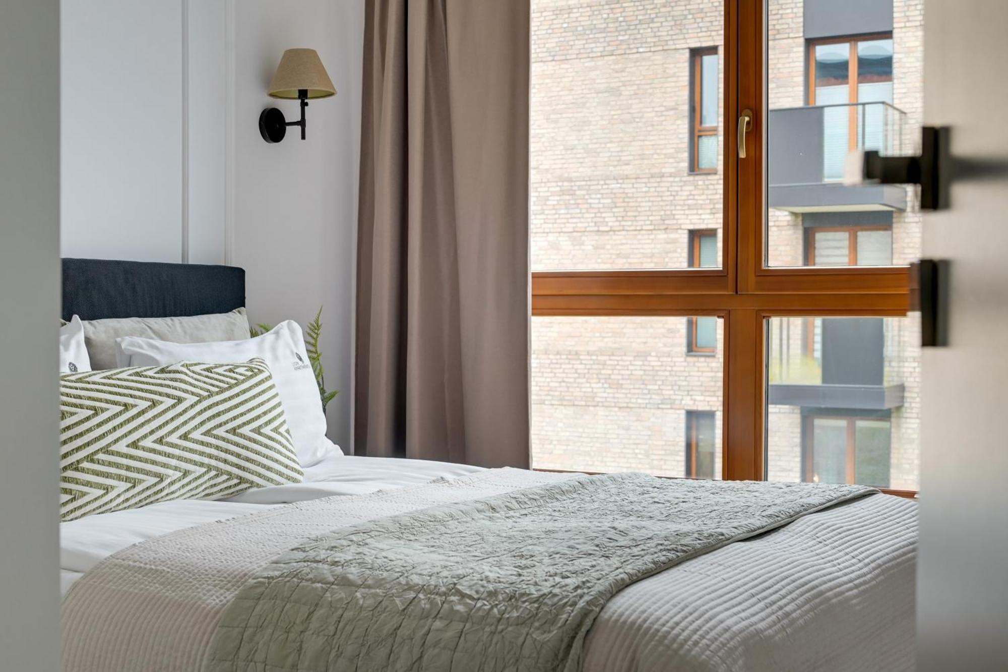 Front Park Apartments With Parking By Lion Apartments Γκντανσκ Εξωτερικό φωτογραφία